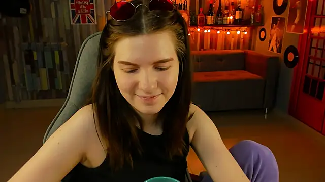 AliceRisinka online show from March 7, 8:13 am