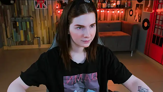 AliceRisinka online show from March 23, 5:10 am