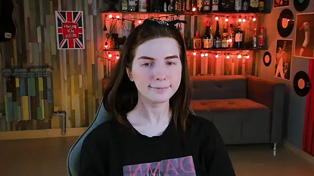 AliceRisinka online show from March 23, 8:15 am