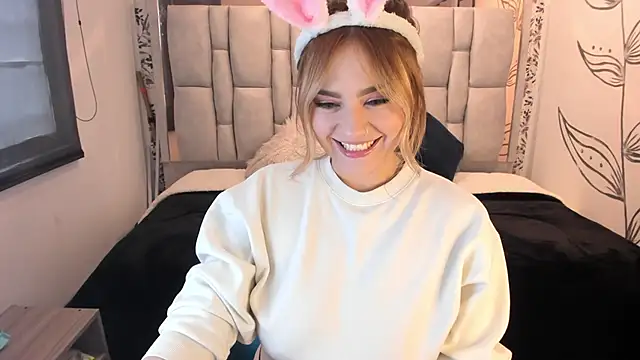 Snapshot of KataHot_ chatting on September 18, 8:11 pm KataHot online show from September 18, 8:11 pm