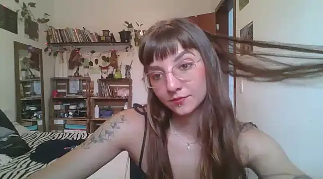 SweetyBabyDemon online show from December 7, 4:25 pm