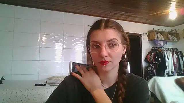 Snapshot of SweetyBabyDemon chatting on September 21, 7:15 pm SweetyBabyDemon online show from September 21, 7:15 pm