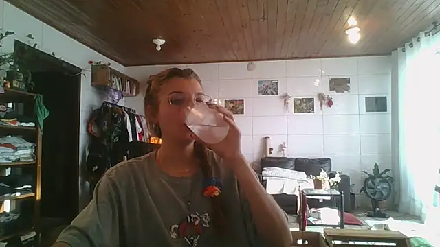 Snapshot of SweetyBabyDemon chatting on October 16, 7:48 pm SweetyBabyDemon online show from October 16, 7:48 pm