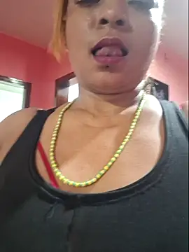 Snapshot of gatadeojosclaros chatting on February 3, 7:51 am gatadeojosclaros online show from February 3, 7:51 am