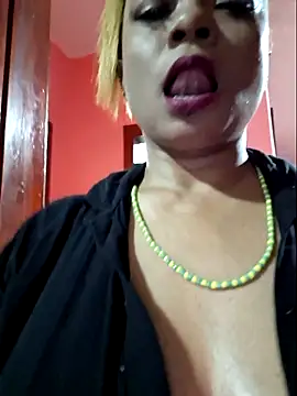 gatadeojosclaros online show from October 20, 11:38 pm