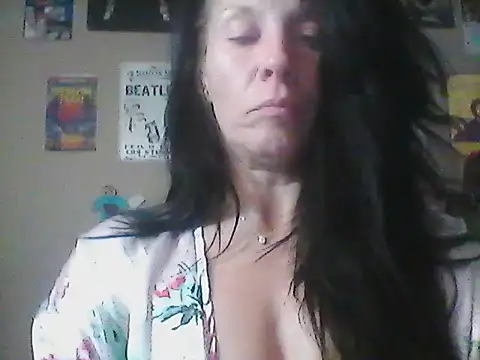 gorgeous11 online show from February 24, 1:35 am