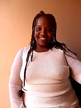 Snapshot of ThaBundaa chatting on April 6, 2:18 pm ThaBundaa online show from April 6, 2:18 pm