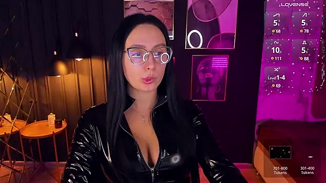 Snapshot of Christy_Calypso chatting on December 2, 11:07 pm Christy Calypso online show from December 2, 11:07 pm