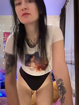 Snapshot of Heart_Ass chatting on January 5, 6:02 am Heart Ass online show from January 5, 6:02 am
