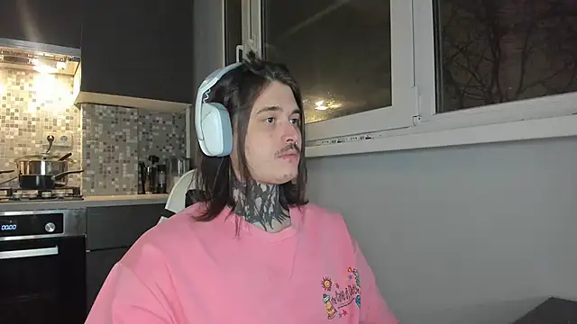 Snapshot of _torfin_ chatting on December 22, 5:53 pm torfin online show from December 22, 5:53 pm