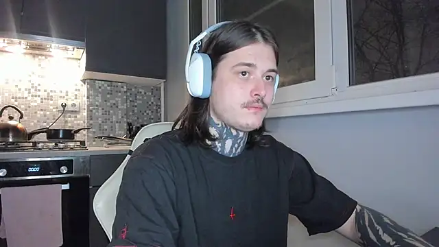 Snapshot of _torfin_ chatting on December 24, 10:06 pm torfin online show from December 24, 10:06 pm