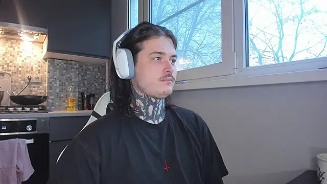 Snapshot of _torfin_ chatting on December 27, 7:18 am torfin online show from December 27, 7:18 am