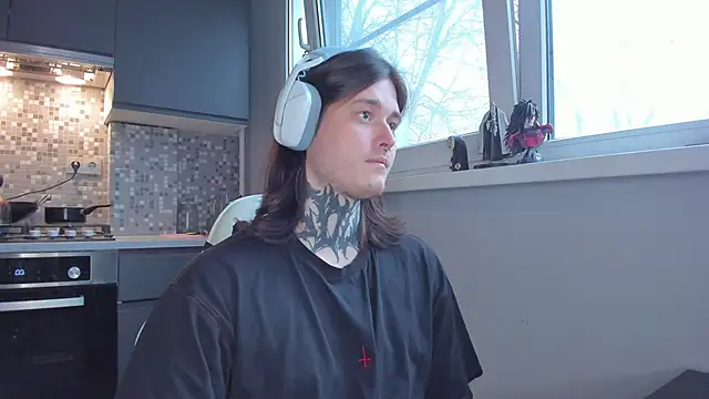 Snapshot of _torfin_ chatting on March 6, 6:08 am torfin online show from March 6, 6:08 am