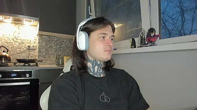 Snapshot of _torfin_ chatting on March 14, 3:59 am torfin online show from March 14, 3:59 am