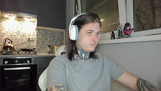 Snapshot of _torfin_ chatting on March 14, 10:16 pm torfin online show from March 14, 10:16 pm