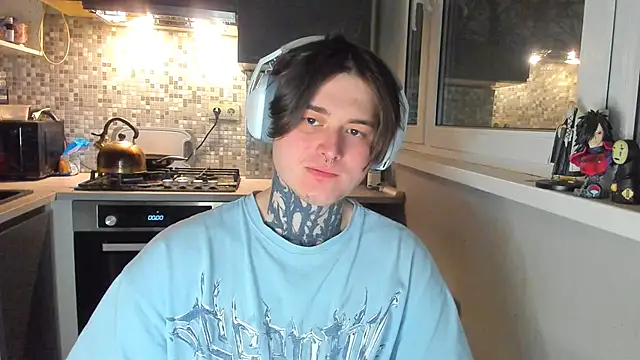 Snapshot of _torfin_ chatting on February 10, 5:00 am torfin online show from February 10, 5:00 am