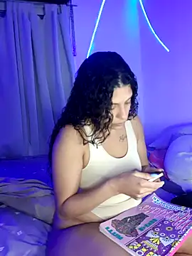 Snapshot of Shura_xxxBig chatting on November 20, 1:17 am Shura xxxBig online show from November 20, 1:17 am