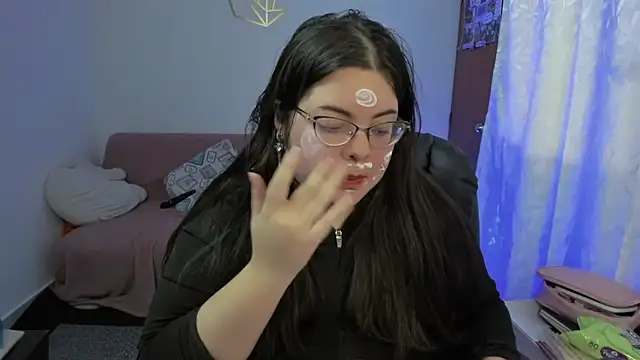 Snapshot of Aria_Fullbuster chatting on February 21, 9:16 pm Aria Fullbuster online show from February 21, 9:16 pm