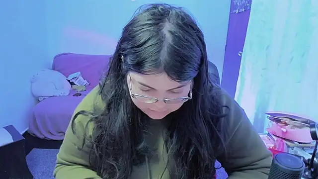 Snapshot of Aria_Fullbuster chatting on February 24, 10:52 pm Aria Fullbuster online show from February 24, 10:52 pm