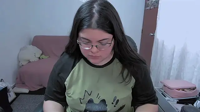 Snapshot of Aria_Fullbuster chatting on March 20, 8:57 pm Aria Fullbuster online show from March 20, 8:57 pm