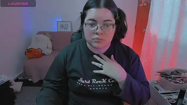 Snapshot of Aria_Fullbuster chatting on March 22, 6:44 pm Aria Fullbuster online show from March 22, 6:44 pm