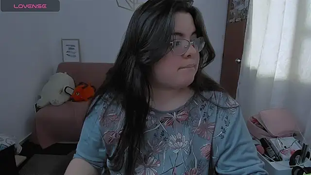 Snapshot of Aria_Fullbuster chatting on March 26, 4:12 pm Aria Fullbuster online show from March 26, 4:12 pm