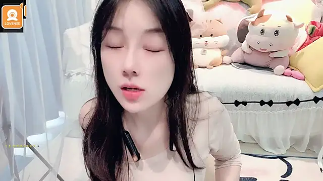 AKiKi711 online show from September 24, 3:43 am