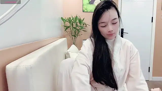 AKiKi711 online show from February 13, 4:41 am