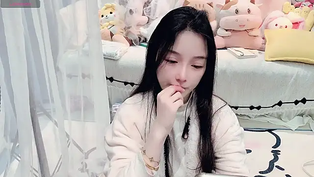 AKiKi711 online show from March 24, 4:56 pm