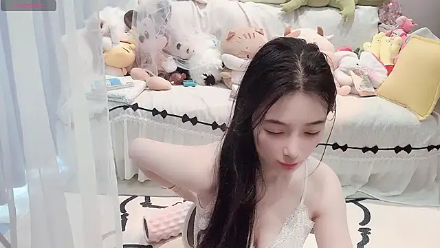 AKiKi711 online show from May 12, 4:42 am