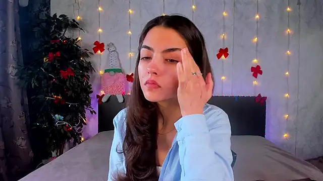 Milana Crystal  online show from January 12, 8:08 am