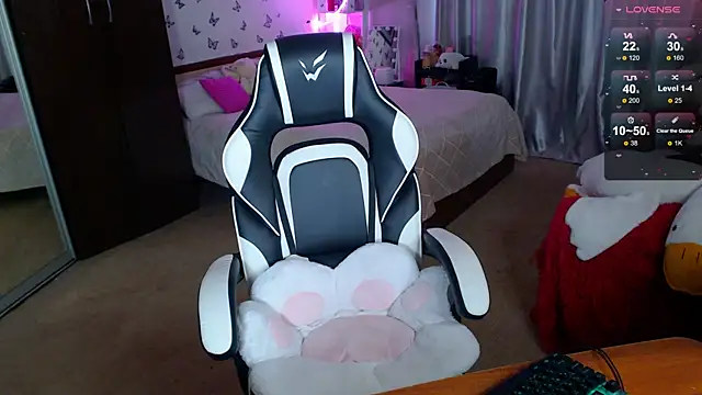 Snapshot of Sidney_blush chatting on March 18, 8:06 am Sidney blush online show from March 18, 8:06 am