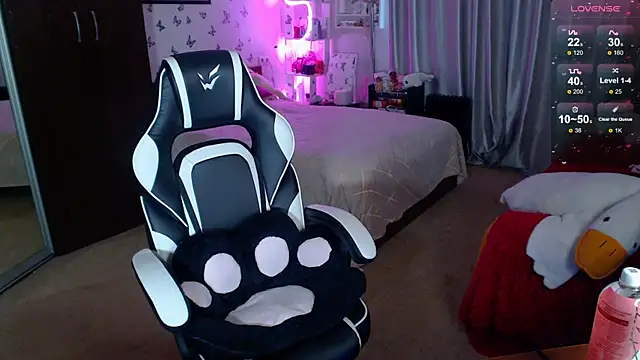 Snapshot of Sidney_blush chatting on March 27, 8:26 am Sidney blush online show from March 27, 8:26 am