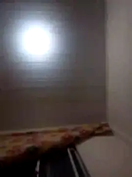 Snapshot of Adee21e chatting on December 21, 10:28 pm Adee21e online show from December 21, 10:28 pm