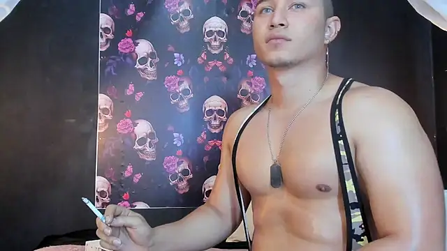Snapshot of francesco_evan chatting on December 19, 2:46 pm francesco evan online show from December 19, 2:46 pm