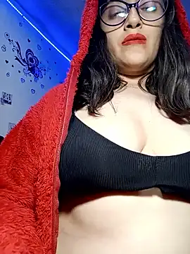 anndreapds online show from March 30, 11:39 pm