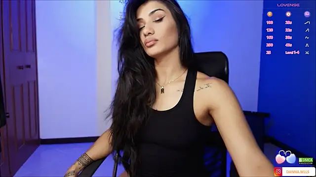 Dannawells online show from December 7, 5:59 am