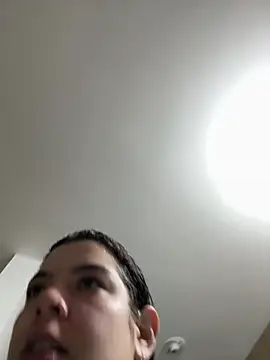 Snapshot of Kylie2211 chatting on February 12, 2:35 am Kylie2211 online show from February 12, 2:35 am