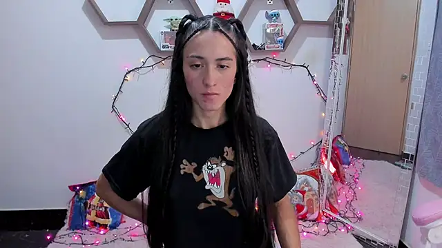Snapshot of SharonSander chatting on December 22, 4:50 am SharonSander online show from December 22, 4:50 am