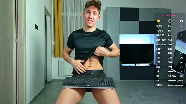 ChristianLevine  online show from September 25, 7:06 pm