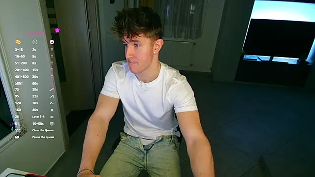 ChristianLevine  online show from October 23, 4:39 pm