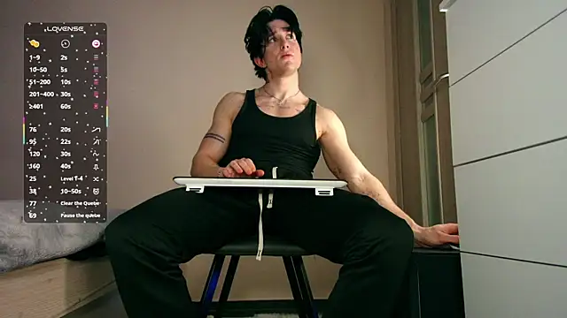 ChristianLevine  online show from February 9, 4:11 pm