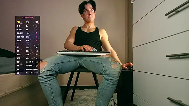 ChristianLevine  online show from March 18, 8:06 am