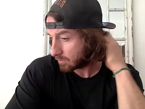 Snapshot of sirchubster chatting on January 7, 8:33 pm sirchubster online show from January 7, 8:33 pm