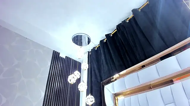 SarayRoyse online show from September 20, 7:37 pm