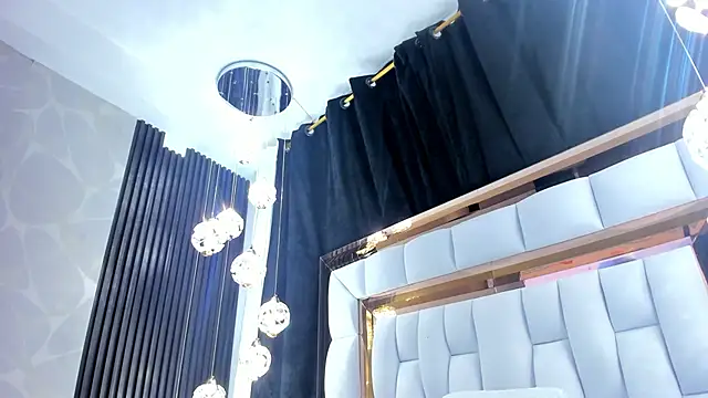 SarayRoyse online show from September 24, 7:39 pm