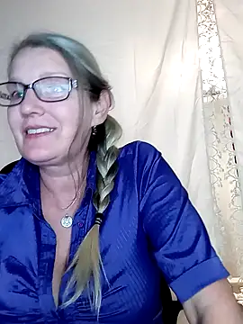 irinamaux online show from January 5, 6:45 pm