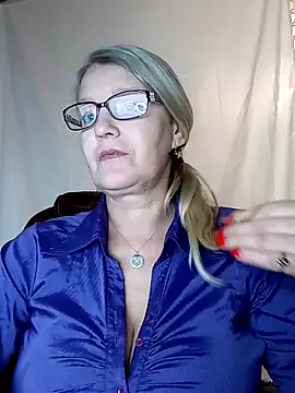 irinamaux online show from January 11, 9:26 am