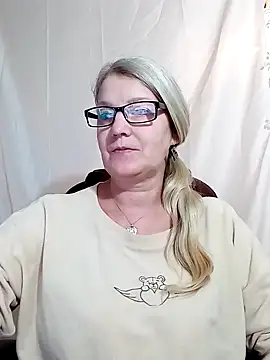 irinamaux online show from January 26, 1:31 am