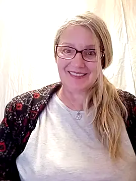 irinamaux online show from February 12, 12:55 pm